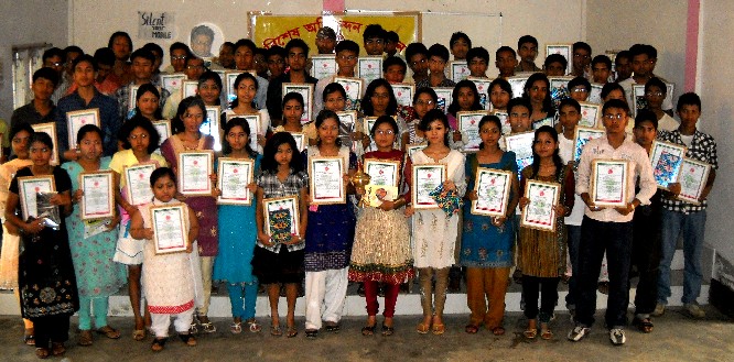 AASU Demow unit felicitates meritorious students