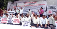 AASU, 24 other bodies stage dharna in dehi