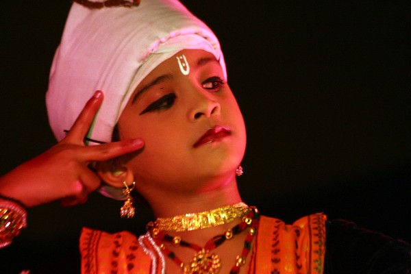 Shreyashi enthrall audience in Nagaon
