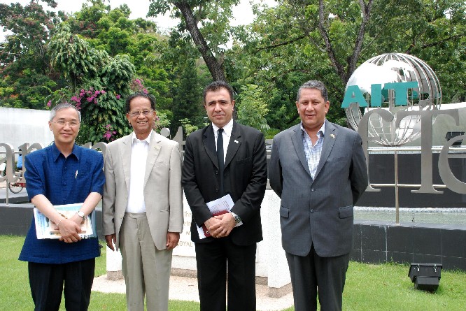 Tarun Gogoi visits Asian Institute of Technology, Thailand