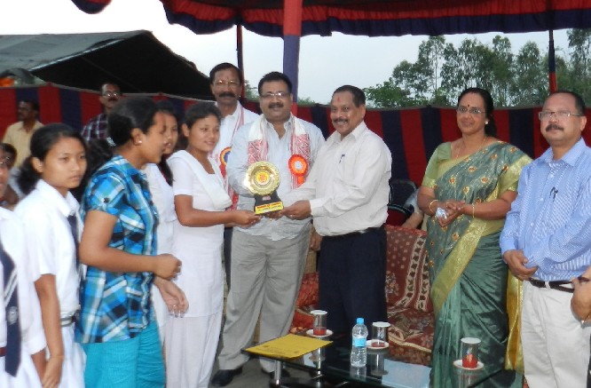 Assam Janasanyog minister meets students at JNV Kalaigaon