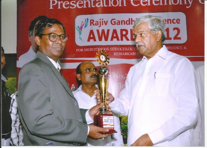 Rajiv Gandhi Excellence Award-2012 to NERIST professor