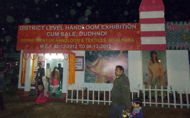Handloom exhibiton at Dudhnoi