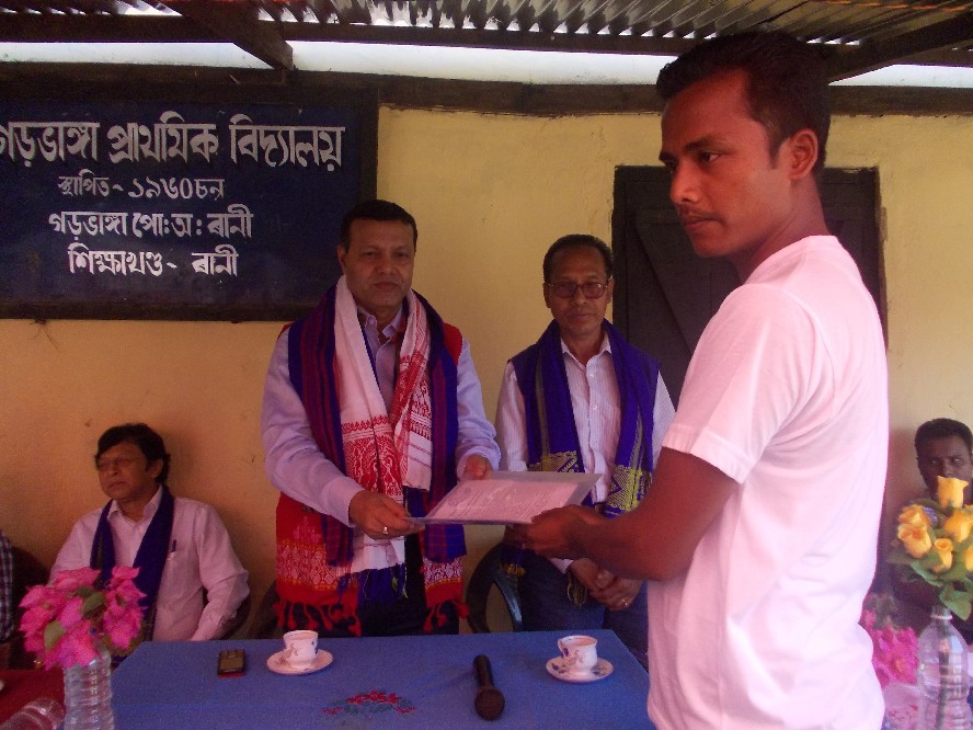 Minister visits Garbhanga Reserve Forest Village